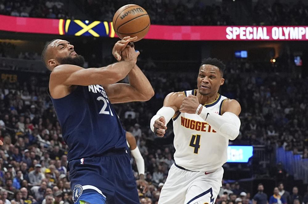 他不仅要求 他不仅要求